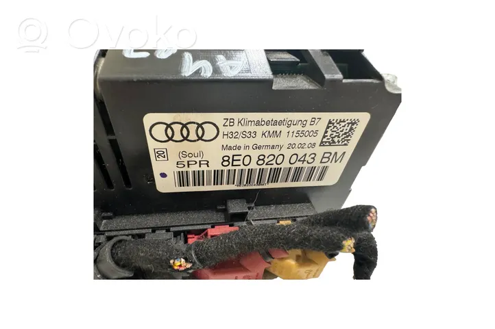 Audi A4 S4 B7 8E 8H Gaisa kondicioniera / klimata kontroles / salona apsildes vadības bloks (salonā) 8E0820043BM