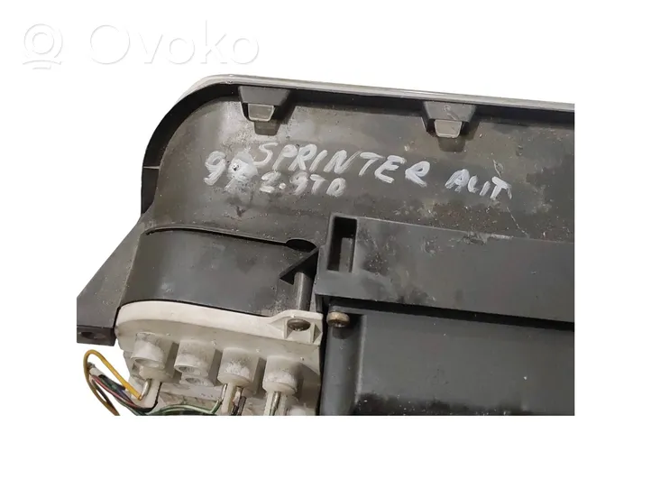 Mercedes-Benz Sprinter W901 W902 W903 W904 Nopeusmittari (mittaristo) A0005422701