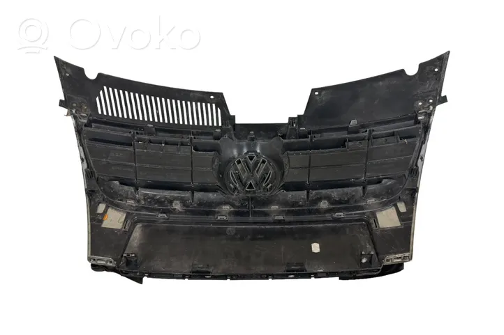 Volkswagen PASSAT B6 Priekšējais režģis 3C0853664