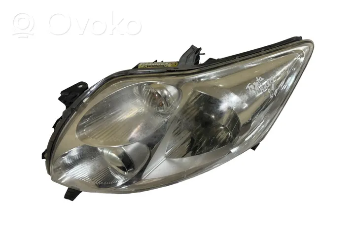 Toyota Auris 150 Lampa przednia 8107002480