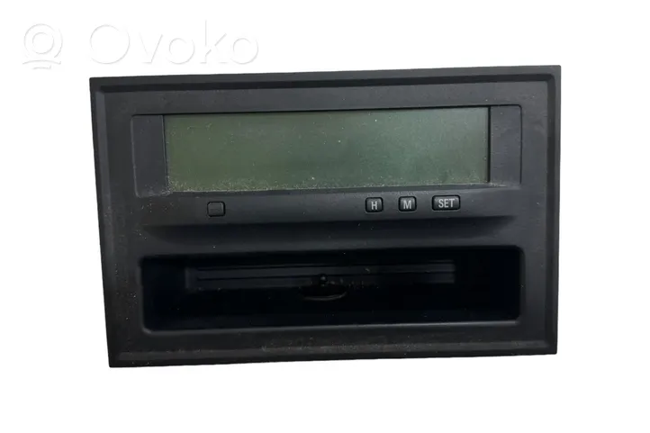 Mitsubishi Grandis Monitori/näyttö/pieni näyttö 8750A136