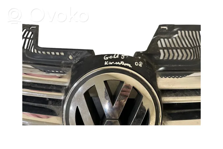 Volkswagen Golf V Rejilla superior del radiador del parachoques delantero 1K5853653C