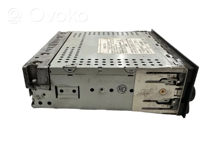 Mitsubishi Carisma Radio / CD/DVD atskaņotājs / navigācija MR337279