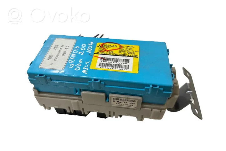 Mitsubishi Grandis Module de fusibles MR587655