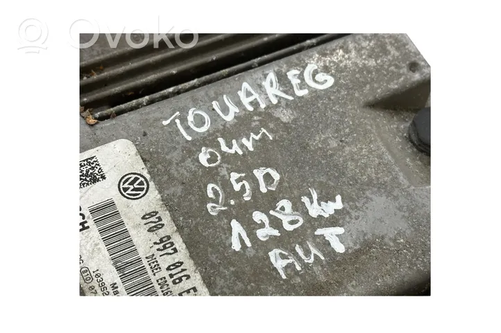 Volkswagen Touareg I Sterownik / Moduł ECU 070997016E