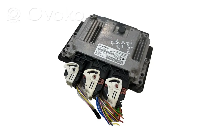 Peugeot Partner Calculateur moteur ECU 9809140580