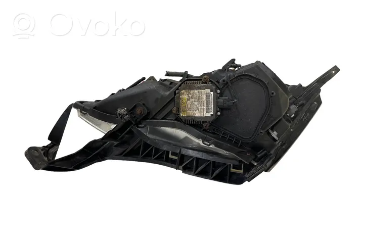 Honda CR-V Headlight/headlamp 