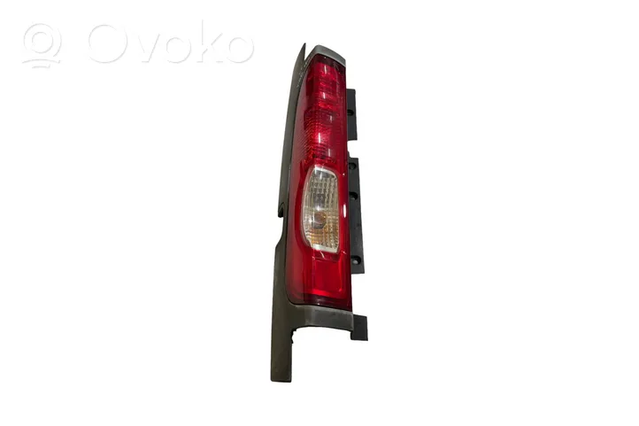 Opel Vivaro Задний фонарь в кузове 93857722