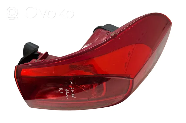 Volkswagen Tiguan Rear/tail lights 5N0945096Q