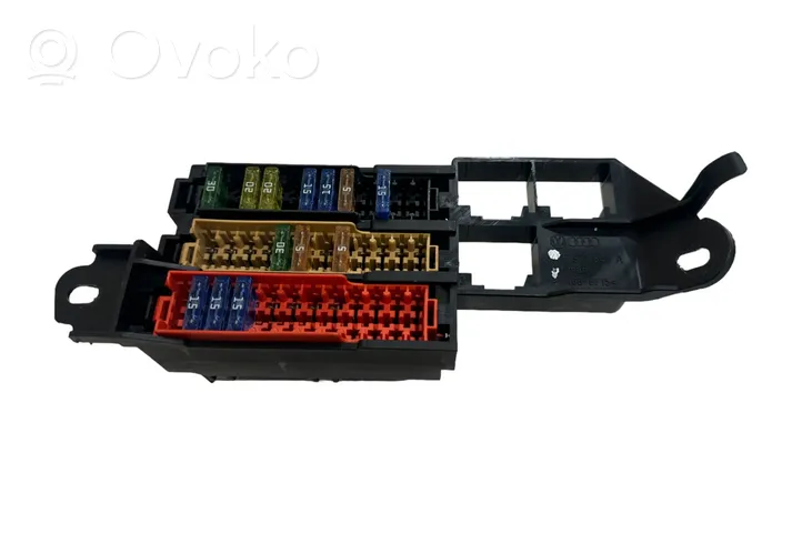 Audi Q7 4L Fuse module 4L0971845A