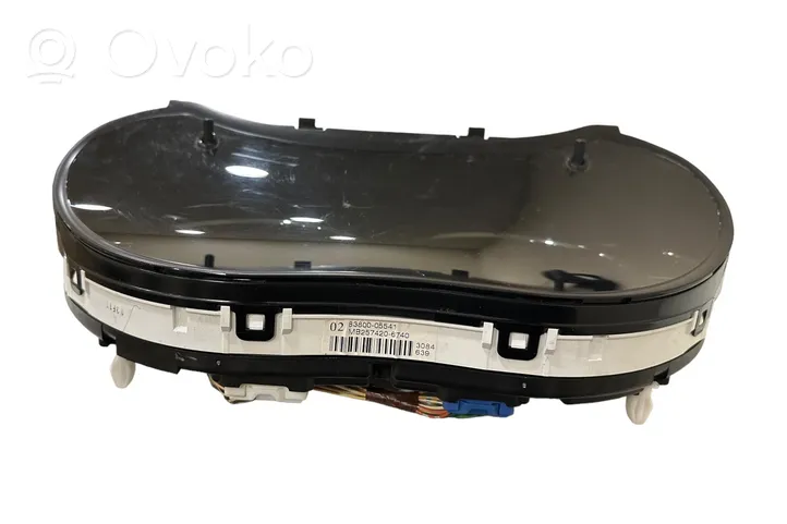 Toyota Avensis T250 Tachimetro (quadro strumenti) 8380005541