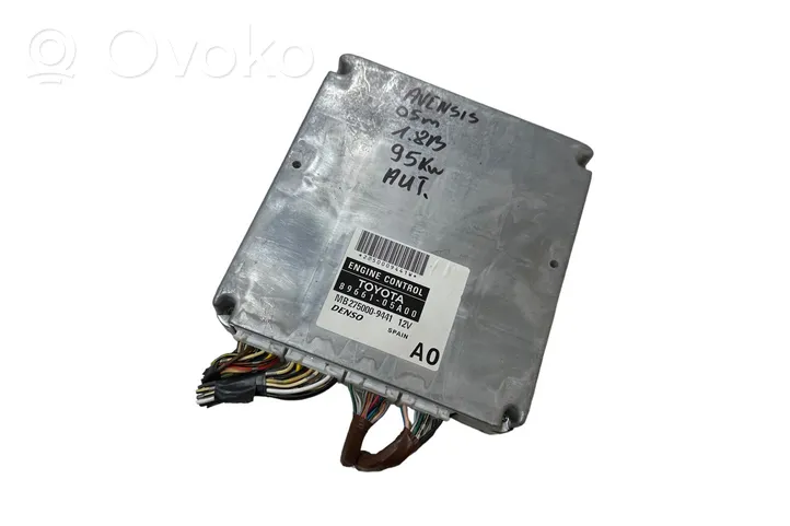 Toyota Avensis T220 Sterownik / Moduł ECU 8966105A00