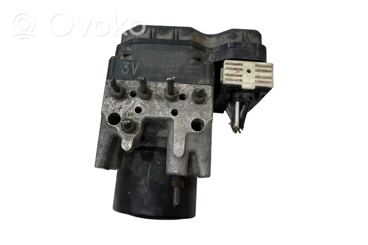 Toyota Avensis Verso ABS-pumppu 8954144150