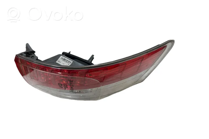 Toyota Avensis T270 Lampa tylna 08048