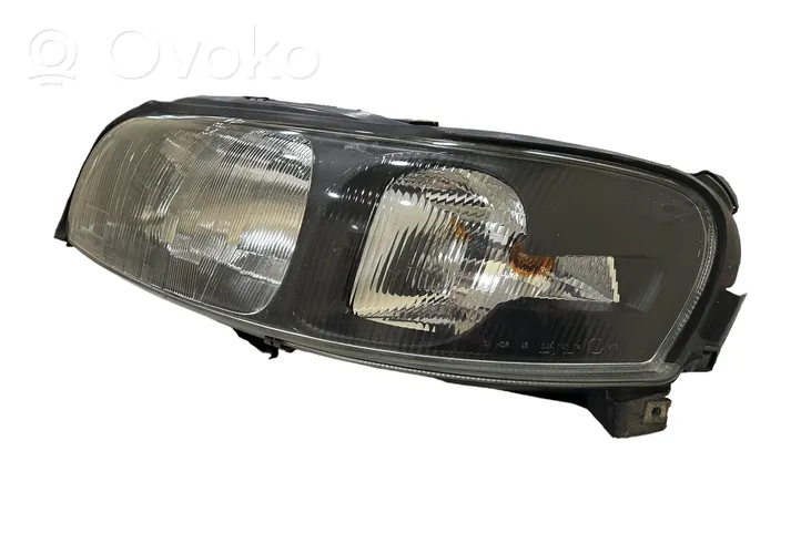 Volvo V70 Phare frontale 8693567