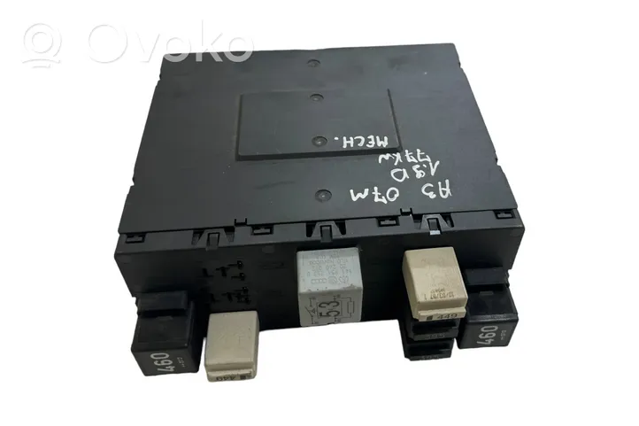 Audi A3 S3 8P Comfort/convenience module 8P0907279F