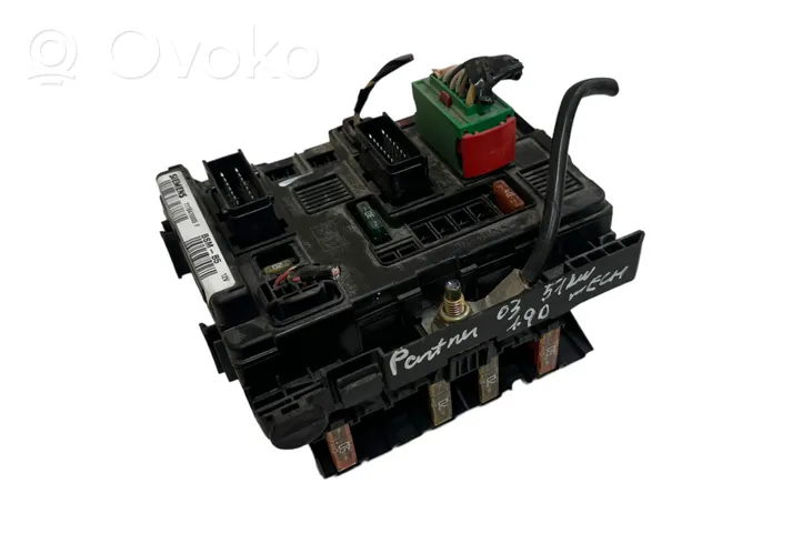 Peugeot Partner Sulakemoduuli T118470005F