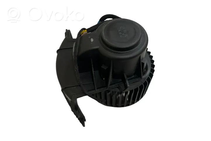 Volkswagen Transporter - Caravelle T5 Heater fan/blower 7E1820021