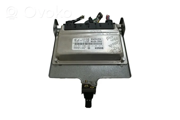 Toyota Corolla E120 E130 Calculateur moteur ECU 8966102730