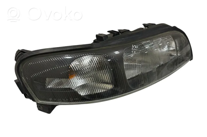 Volvo V70 Faro/fanale 8620687