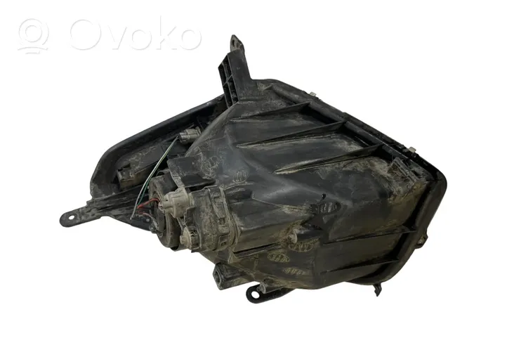 Toyota RAV 4 (XA20) Headlight/headlamp E139796