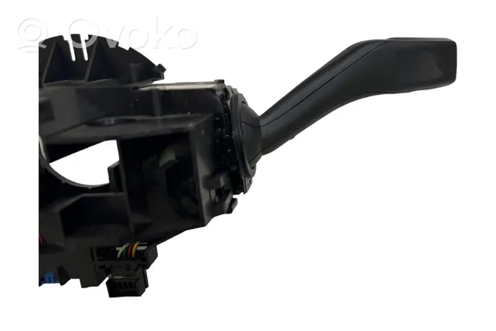 Volkswagen Golf V Leva/interruttore dell’indicatore di direzione e tergicristallo 1K0953503EA