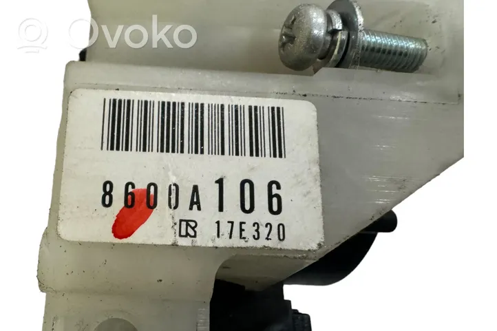 Mitsubishi Grandis Interruptor/palanca de limpiador de luz de giro 8600A106