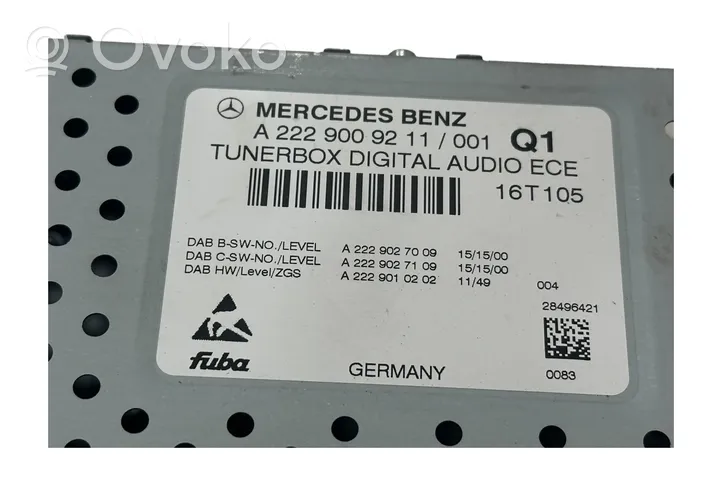 Mercedes-Benz C W205 Radio/CD/DVD/GPS-pääyksikkö A2229009211