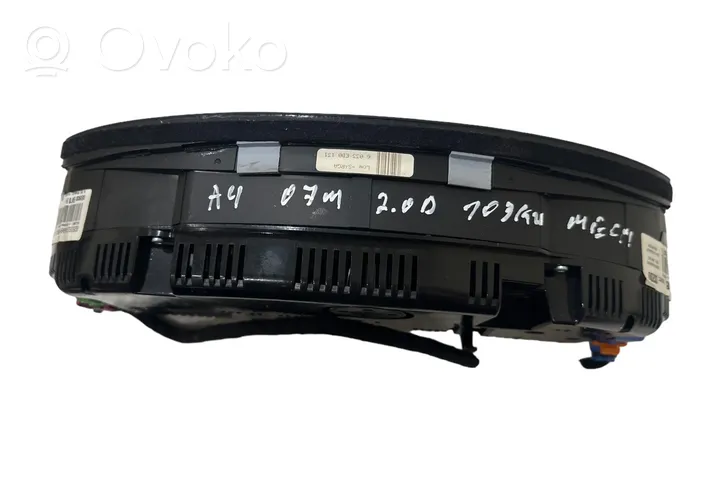 Audi A4 S4 B7 8E 8H Speedometer (instrument cluster) 8E0920901H