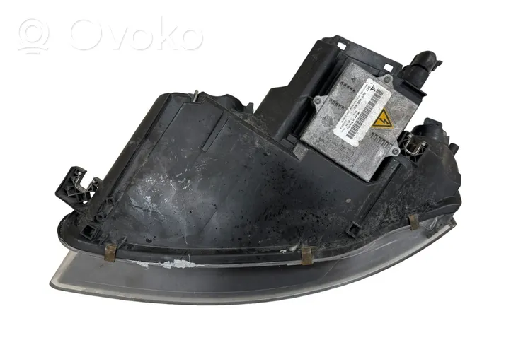 Audi A3 S3 8P Lampa przednia 8P0941004D