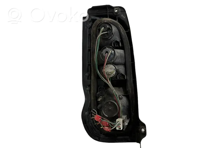 Toyota Hiace (H200) Luci posteriori 5307401