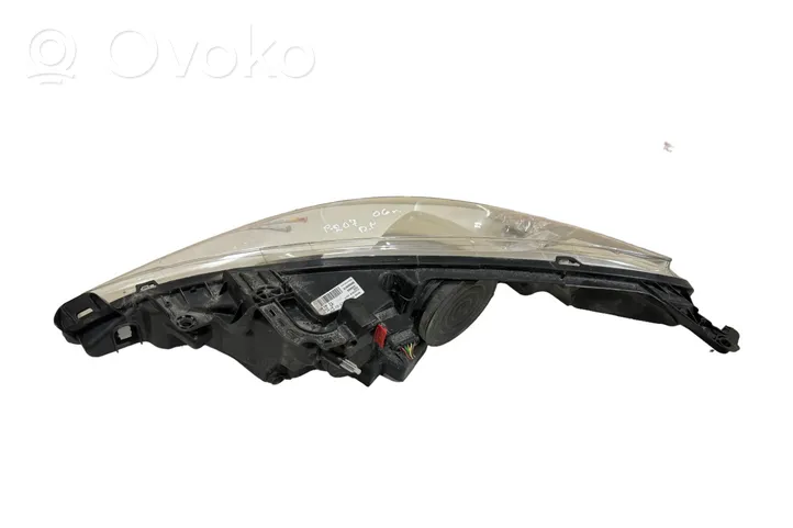 Peugeot 207 Lampa przednia 89900879