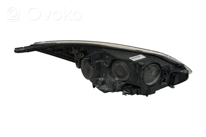 Ford Focus Lampa przednia BM5113W030AK