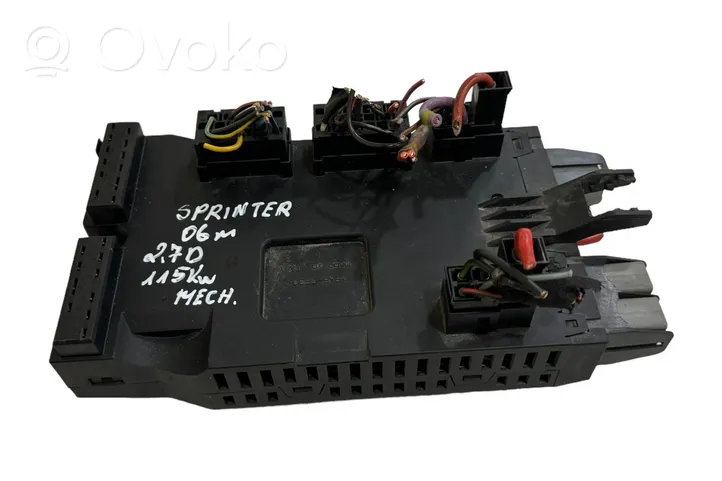 Mercedes-Benz Sprinter W901 W902 W903 W904 Fuse module A9015400350