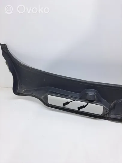 BMW 3 E90 E91 Wiper trim 15677210