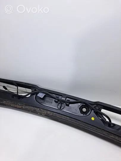 BMW 3 E90 E91 Wiper trim 15677210