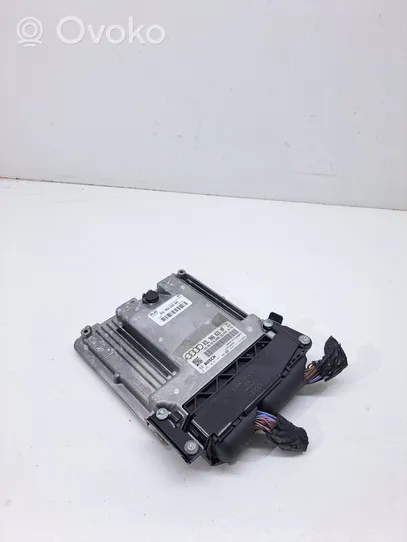 Audi A5 8T 8F Calculateur moteur ECU 03L906022NP