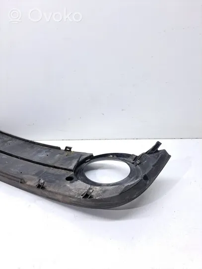 Audi A5 8T 8F Pretmiglas luktura dekoratīvais režģis 8T0807682