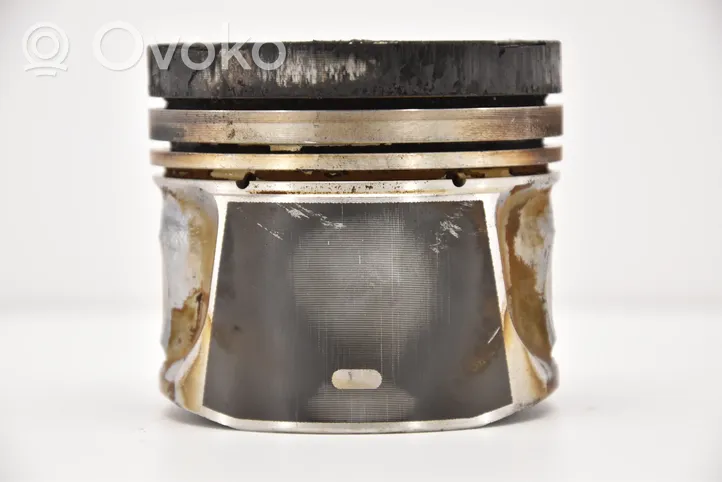 Volvo XC90 Piston 