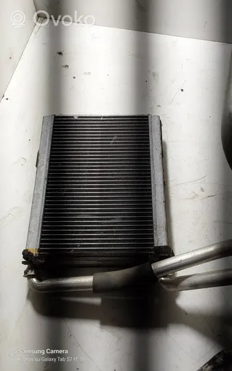 Toyota Avensis Verso Elektrinis salono pečiuko radiatorius 