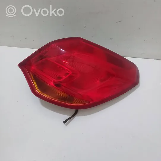 Opel Astra J Lampa tylna 