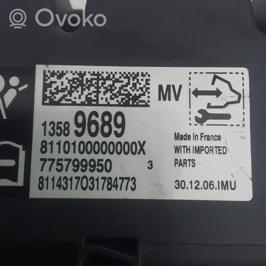 Opel Meriva B Oro pagalvių valdymo blokas 13589689