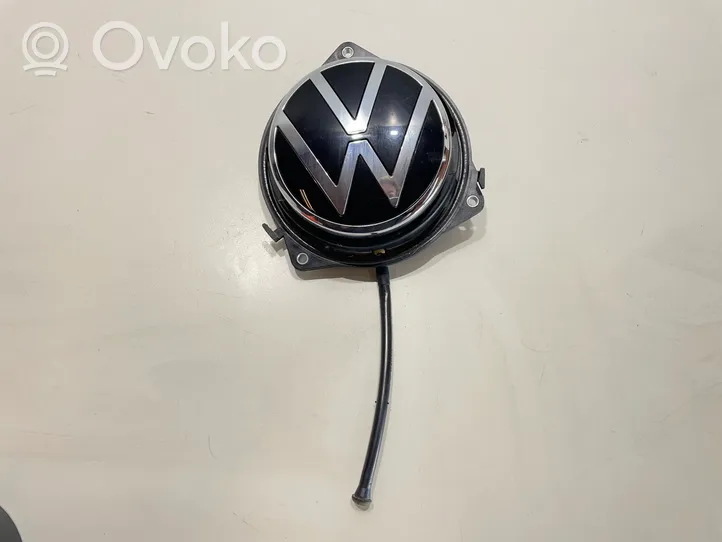 Volkswagen Golf VIII Mostrina con logo/emblema della casa automobilistica 5G6827469F