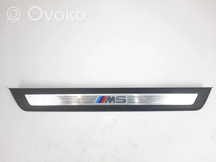 BMW M5 Slenksčių apdailų komplektas (vidinis) 8050050