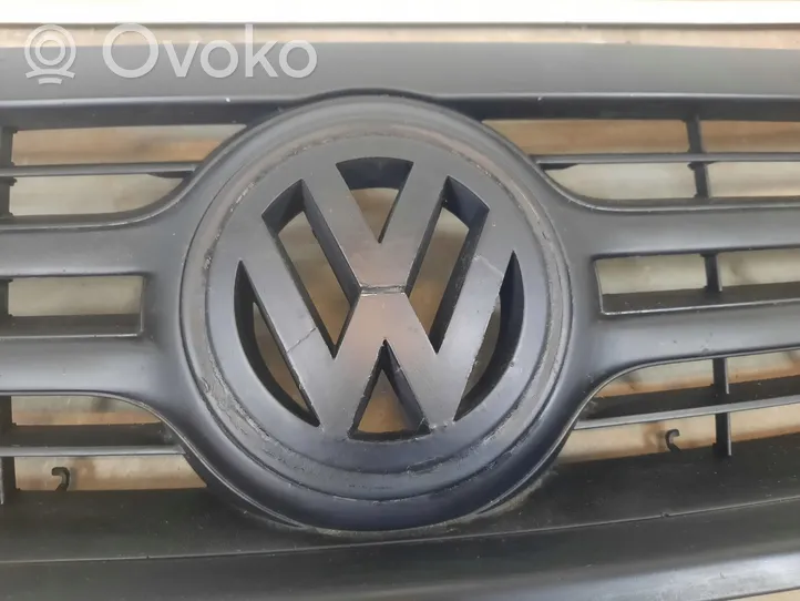 Volkswagen Tiguan Maskownica / Grill / Atrapa górna chłodnicy 5N0853651