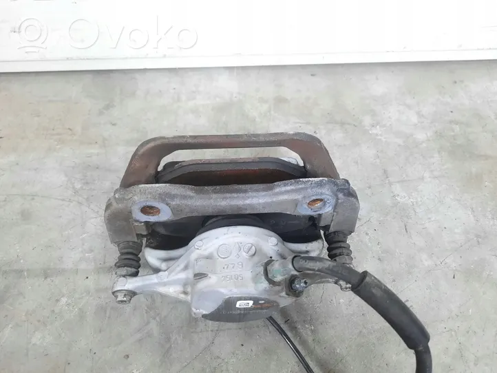 Mercedes-Benz C W205 Front brake caliper 