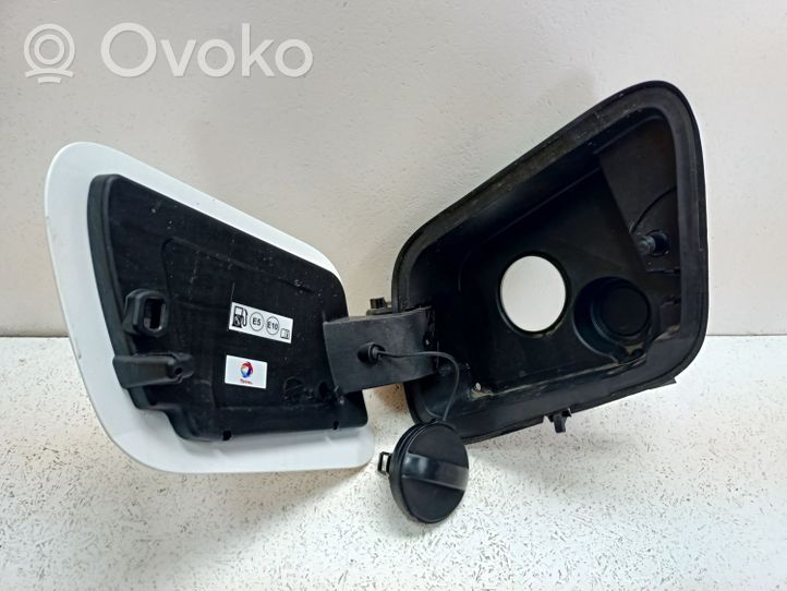 Peugeot 2008 II Tappo del serbatoio del carburante 9831476080