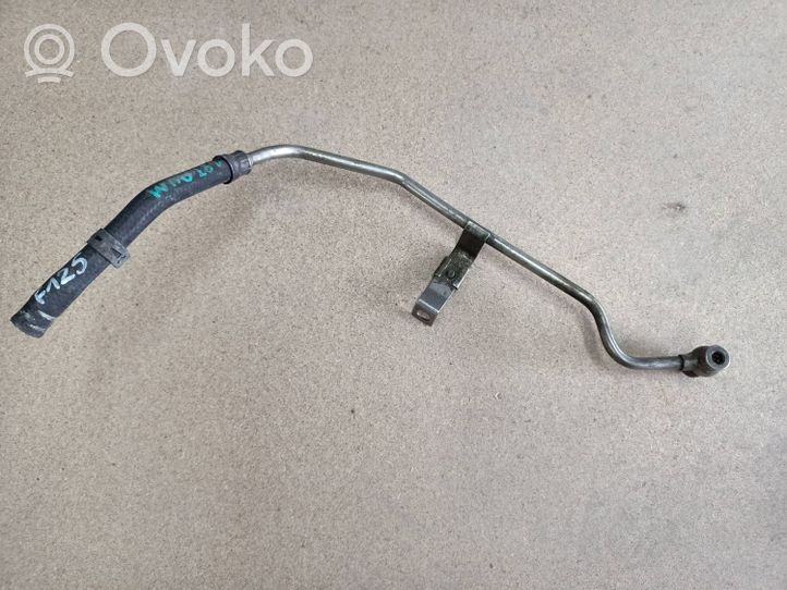 Seat Leon (1M) Turbo turbocharger oiling pipe/hose 06A121492S