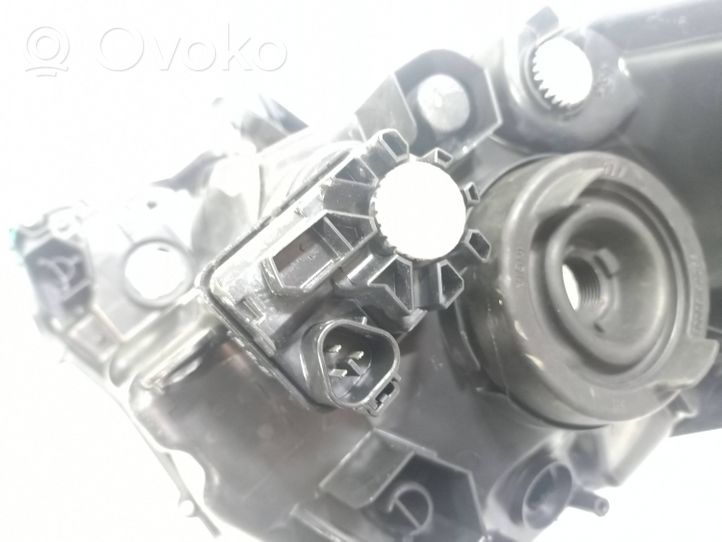 Suzuki Baleno IV Faro/fanale 100-18515