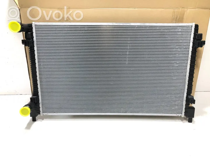 Skoda Fabia Mk3 (NJ) Radiateur de refroidissement 69C108-2